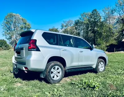 Toyota Land Cruiser 2.8 D 177 Comfort — SUV robuste, faible kilométrage, sans sinistre — Miniatura 7