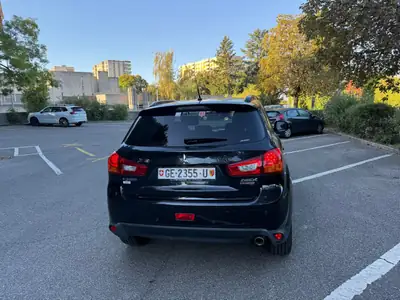 Mitsubishi ASX 2.2 DID 4WD — SUV compact robuste, 125'000 km, traction intégrale — dashboard