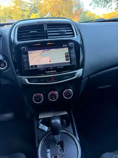 Mitsubishi ASX 2.2 DID 4WD — SUV compact robuste, 125'000 km, traction intégrale — Thumbnail 13
