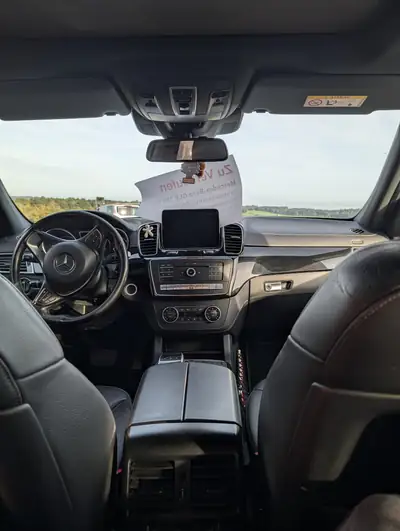 Mercedes-Benz GLE 350 d — SUV premium diesel, 264'000 km, sans sinistre — intérieur