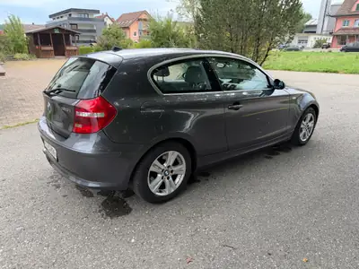 BMW 120i — Berline compacte dynamique, 170 ch et très bien entretenue — interni