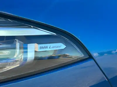 BMW 840i xDrive Cabriolet — Élégance décapotable, 340 ch et traction intégrale — Miniature 9
