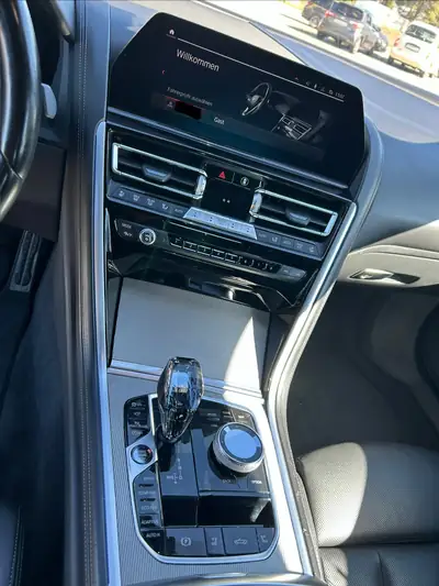 BMW 840i xDrive Cabriolet — Élégance décapotable, 340 ch et traction intégrale — Miniature 11