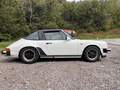 Porsche 911 3.0 SC Targa 1983 — Légende des années 80, moteur récemment restauré — intérieur