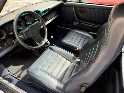 Porsche 911 3.0 SC Targa 1983 — Légende des années 80, moteur récemment restauré — Miniature 7
