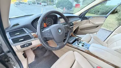 BMW X5 xDrive 30i — SUV 7 places robuste, essence automatique, très bon état — Thumbnail 10