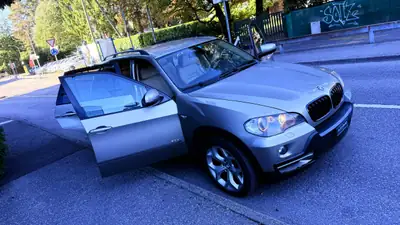 BMW X5 xDrive 30i — SUV 7 places robuste, essence automatique, très bon état — Thumbnail 13