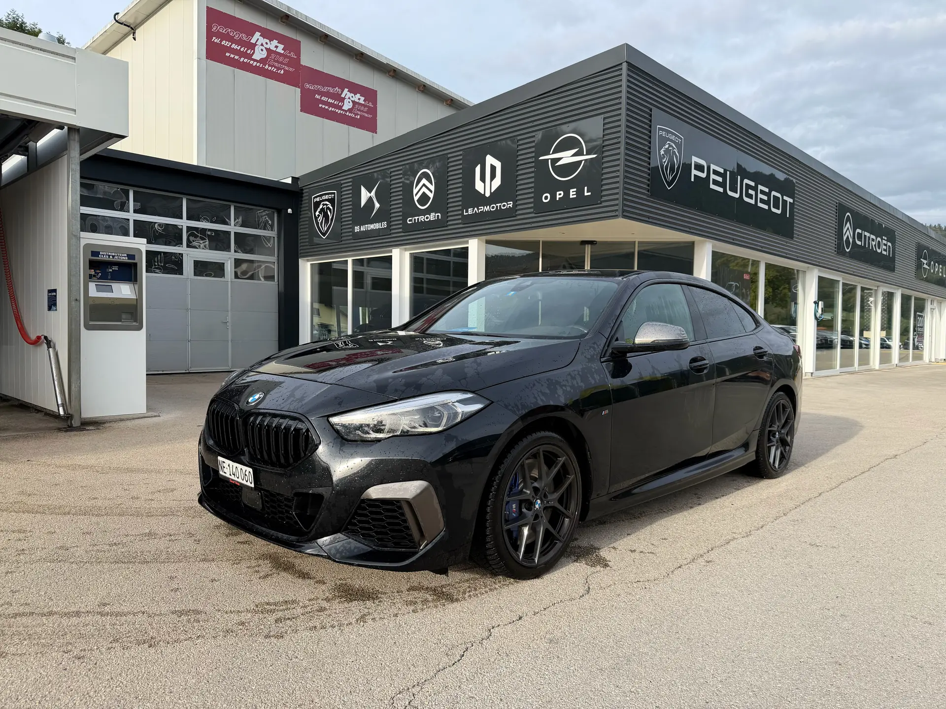 BMW M235i xDrive — Berline sportive compacte, 306 ch et transmission intégrale