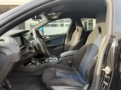 BMW M235i xDrive — Berline sportive compacte, 306 ch et transmission intégrale — Miniature 7