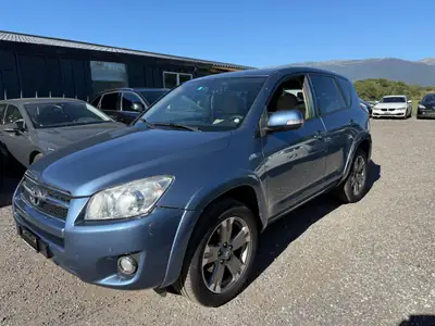 Toyota RAV-4 2.2D-CAT Linea Sol Premium — SUV fiable, boîte auto, 384 000 km attestés — exterior view