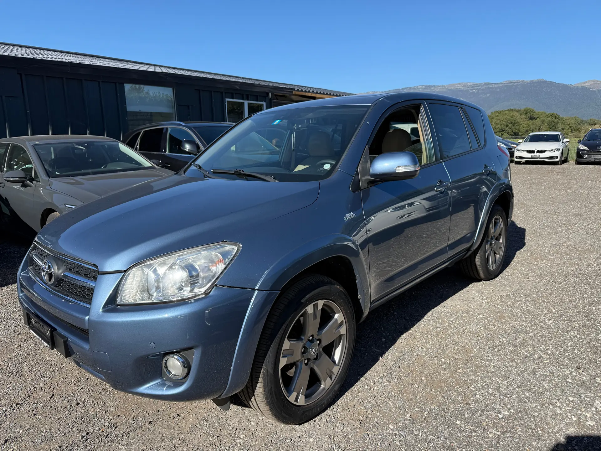 Toyota RAV-4 2.2D-CAT Linea Sol Premium — SUV fiable, boîte auto, 384 000 km attestés