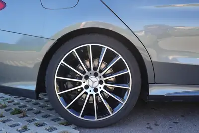 Mercedes-Benz C 43 AMG 4Matic — Break sportif, Pack AMG complet, Sièges chauffants — Armaturenbrett
