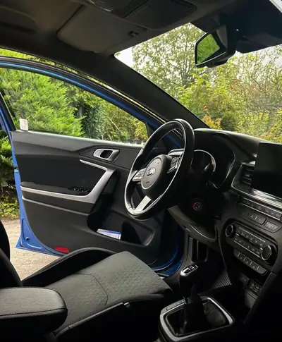 Kia Ceed 1.0 T-GDi Trend — Break pratique, moteur turbo économe et sans sinistre — interni