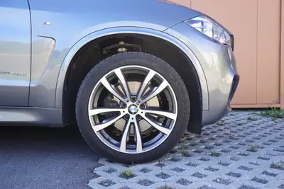 BMW X5 xDrive 40d — SUV premium diesel, Pack M et équipements haut de gamme — Armaturenbrett