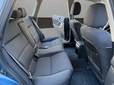 Subaru Outback 2.5i AWD — Break routier polyvalent, traction intégrale permanente — Miniature 18