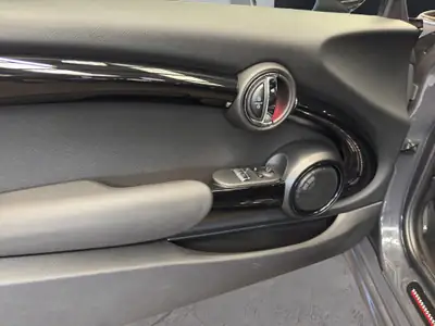 MINI Cooper John Cooper Works Steptronic — Sportive compacte 231 ch, kilométrage réduit — Thumbnail 24