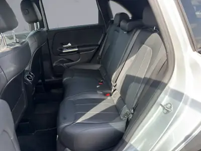 Mercedes-Benz Classe B 200 Night Star — Citadine premium 163 ch, 69 000 km — Miniature 10
