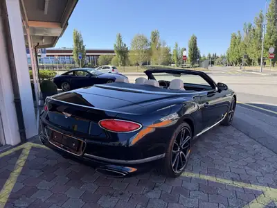 Bentley Continental GTC 6.0 W12 — Cabriolet de luxe, 635 ch, historique sans sinistre — Miniature 9