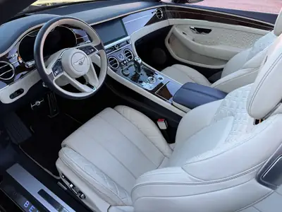 Bentley Continental GTC 6.0 W12 — Cabriolet de luxe, 635 ch, historique sans sinistre — Miniature 11