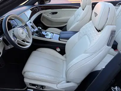Bentley Continental GTC 6.0 W12 — Cabriolet de luxe, 635 ch, historique sans sinistre — Miniature 13