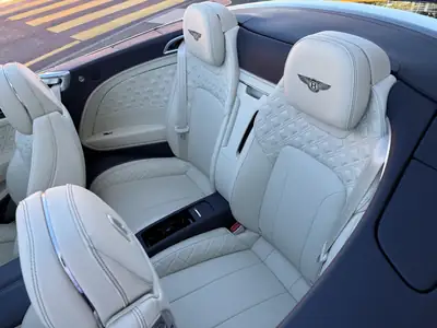 Bentley Continental GTC 6.0 W12 — Cabriolet de luxe, 635 ch, historique sans sinistre — Miniature 14