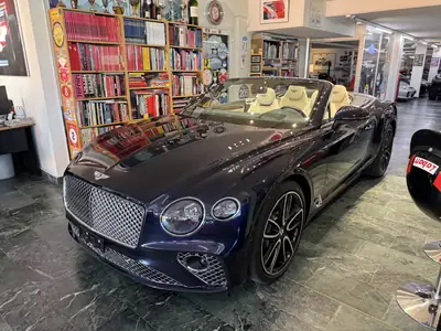 Bentley Continental GTC 6.0 W12 — Cabriolet de luxe, 635 ch, historique sans sinistre — Miniature 17