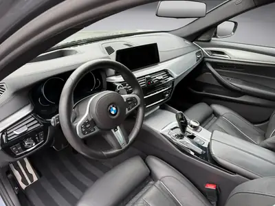 BMW 540i xDrive Touring M Sport — Break élégant, 340 ch et équipement premium — Miniature 9