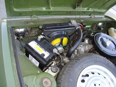 Fiat 128 Sport Coupé 1973 — Classique italien authentique, kilométrage modéré — tableau de bord