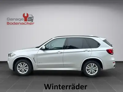 BMW X5 xDrive 40d — Diesel puissant, M Sport, service frais et garantie incluse — Seitenansicht