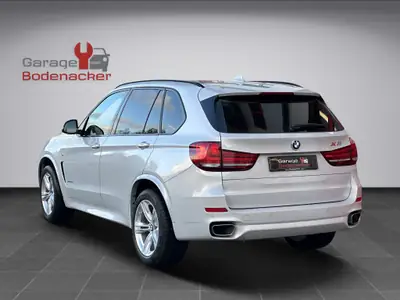 BMW X5 xDrive 40d — Diesel puissant, M Sport, service frais et garantie incluse — Heckansicht