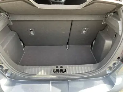Ford Ka 1.2 Ti-VCT 85 — Citadine économique et fiable, 71'000 km seulement — tableau de bord