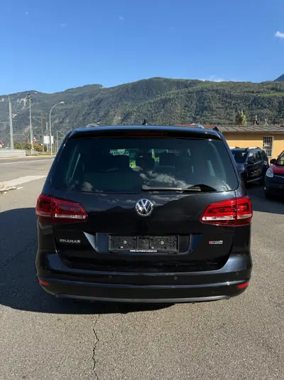 VW Sharan 2.0 TDI Highline 4Motion — Monospace 7 places, automatique, services à jour — rear view