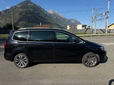 VW Sharan 2.0 TDI Highline 4Motion — Monospace 7 places, automatique, services à jour — exterior view