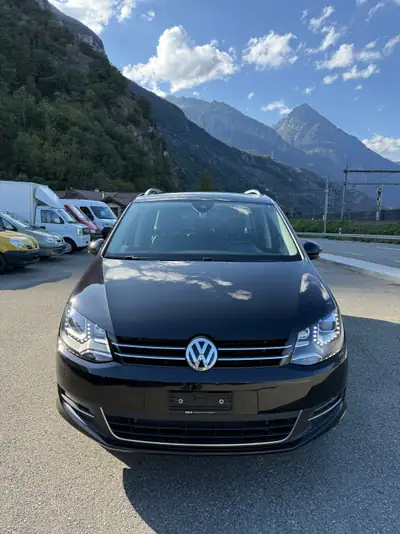 VW Sharan 2.0 TDI Highline 4Motion — Monospace 7 places, automatique, services à jour — Thumbnail 8