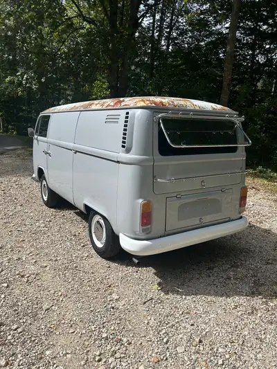 VW T2 T2a Fourgon 1972 — Légende du van aménagé, 60'000 km authentiques — tableau de bord