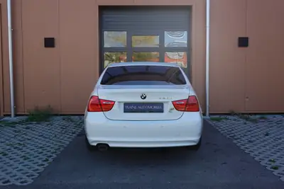 BMW 320d — Berline diesel fiable, équipée GPS et régulateur, homologuée CH — Miniatura 9