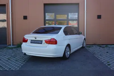 BMW 320d — Berline diesel fiable, équipée GPS et régulateur, homologuée CH — Miniatura 8