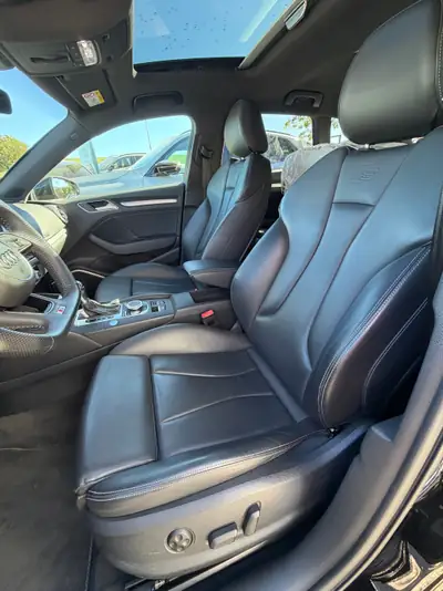 Audi A3 Sportback 2.0 TFSI Sport quattro — Dynamique élégant, 47 000 km, toit panoramique — dashboard