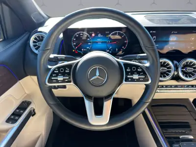 Mercedes-Benz GLB 250 — SUV 7 places diesel, 4matic robuste et économe — Miniature 12