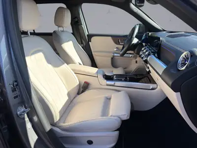 Mercedes-Benz GLB 250 — SUV 7 places diesel, 4matic robuste et économe — Miniature 16