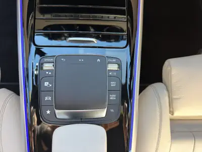 Mercedes-Benz GLB 250 — SUV 7 places diesel, 4matic robuste et économe — Miniature 20