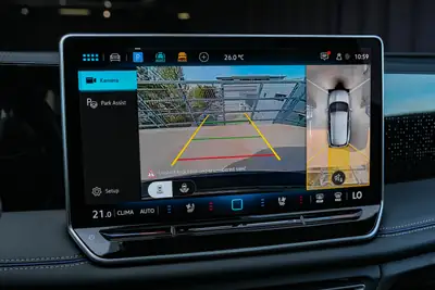 VW Tiguan 2.0 TSI R-Line 4Motion — SUV performant, cuir intégral, toit panoramique — Thumbnail 18