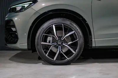 VW Tiguan 2.0 TSI R-Line 4Motion — SUV performant, cuir intégral, toit panoramique — Thumbnail 23