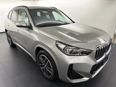 BMW X1 sDrive 18i M Sport 2026 — SUV compact dynamique, très faible kilométrage — intérieur