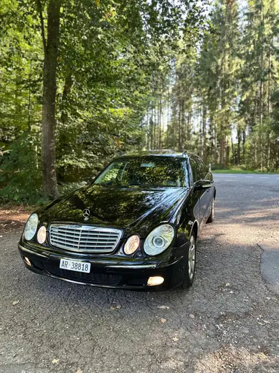 Mercedes-Benz 320 CDI Elegance — Berline diesel automatique robuste, 229'000 km — vista esterna