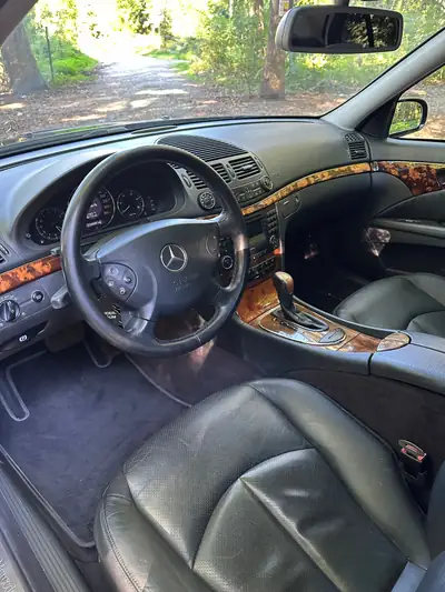 Mercedes-Benz 320 CDI Elegance — Berline diesel automatique robuste, 229'000 km — Miniatura 9