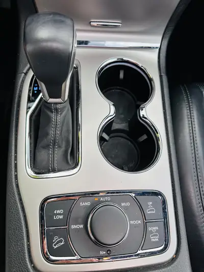 Jeep Grand Cherokee 3.0 CRD 250 Overland — SUV premium diesel, full options, 91 500 km — arrière