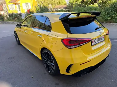 Mercedes-Benz A 35 AMG 4matic — Sportive compacte 306 ch, 4 roues motrices — interior