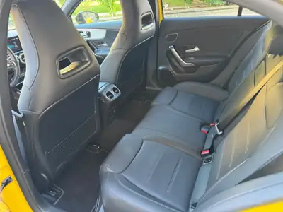 Mercedes-Benz A 35 AMG 4matic — Sportive compacte 306 ch, 4 roues motrices — Thumbnail 9