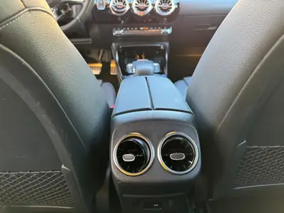 Mercedes-Benz A 35 AMG 4matic — Sportive compacte 306 ch, 4 roues motrices — Thumbnail 10